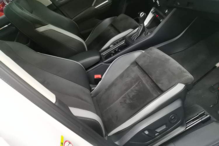 Used Audi Q3 2020 40 TFSI Fashion Dynamic Model Right Front Seat