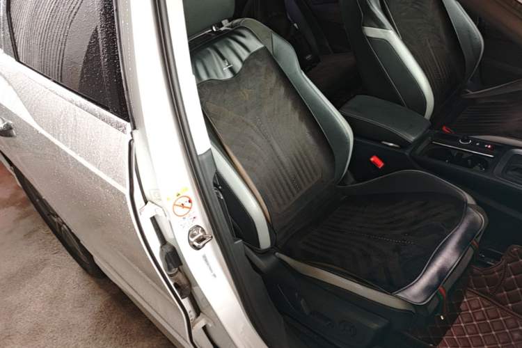Used Audi Q3 2020 40 TFSI Fashion Dynamic Model Right Front Seat