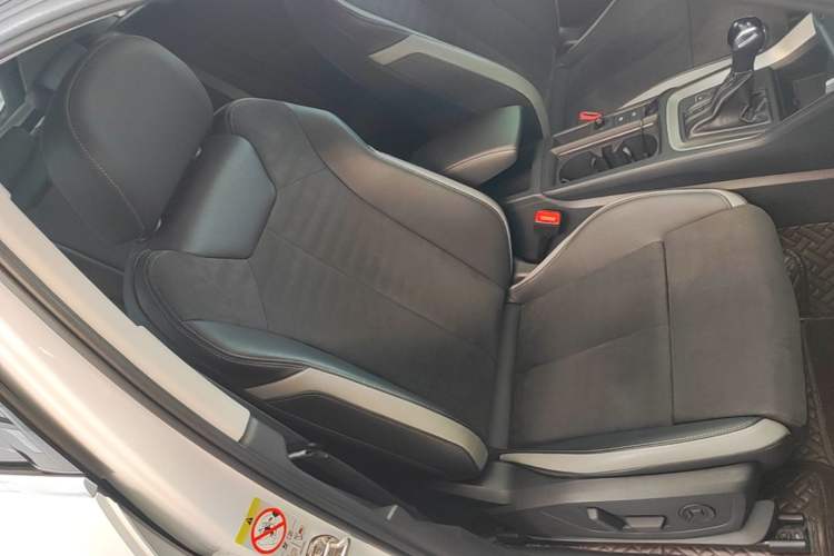 Used Audi Q3 2020 35 TFSI Ambition Dynamic Edition Right Front Seat
