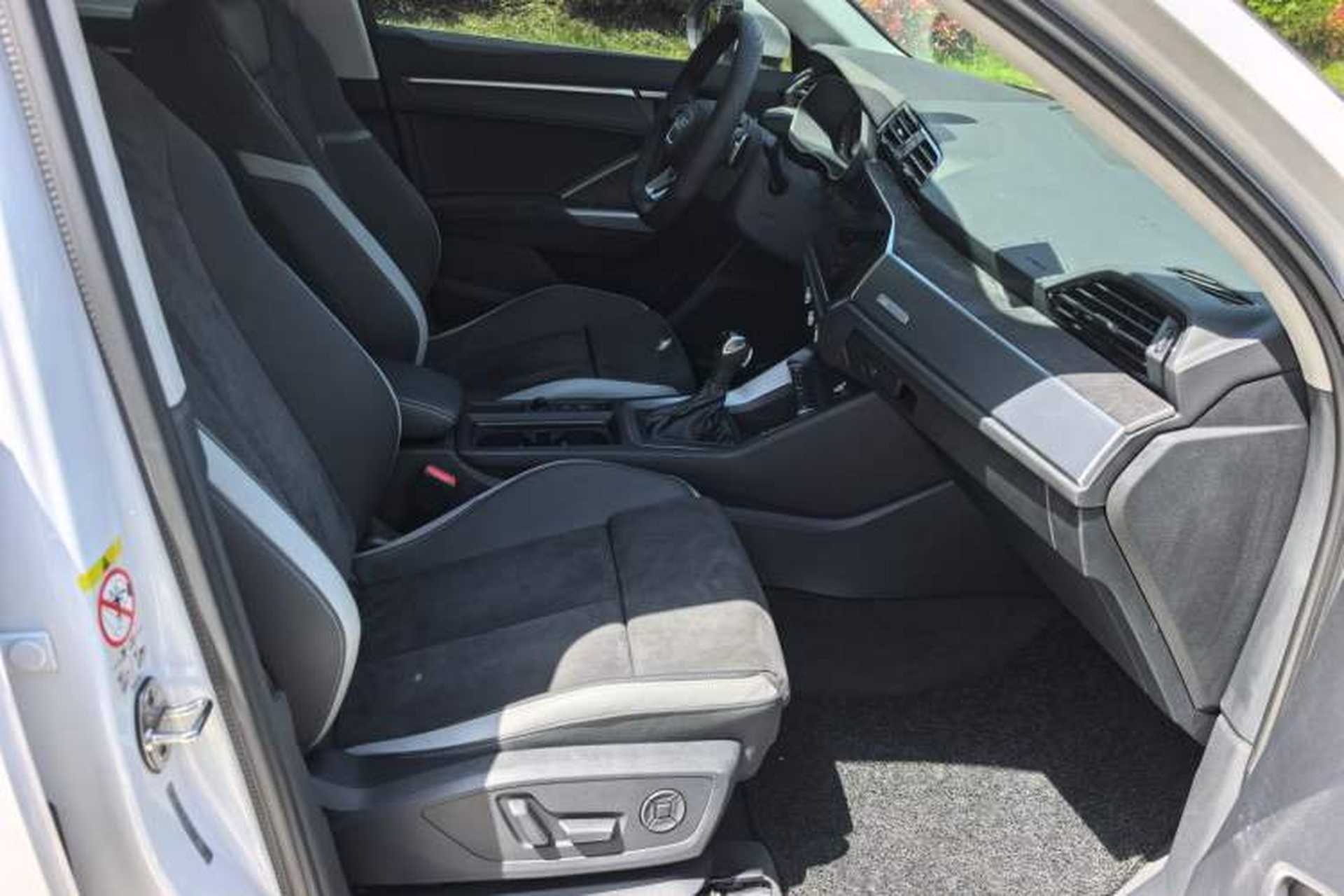 Used Audi Q3 2020 40 TFSI Fashion Dynamic Model Right Front Seat