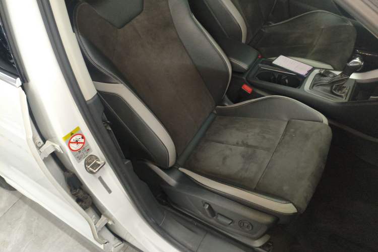 Used Audi Q3 2020 35 TFSI Ambition Dynamic Edition Right Front Seat