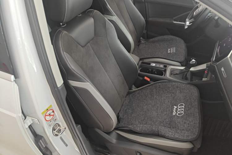 Used Audi Q3 2020 35 TFSI Fashion Dynamic Model Right Front Seat