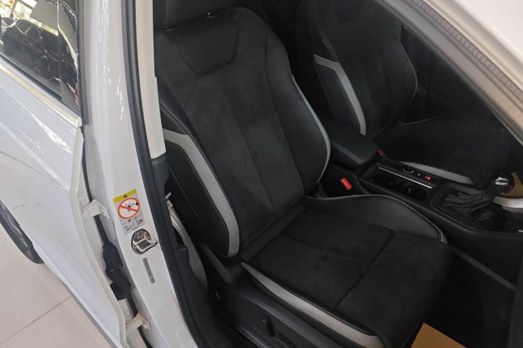 Used Audi Q3 2020 35 TFSI Fashion Dynamic Model Right Front Seat