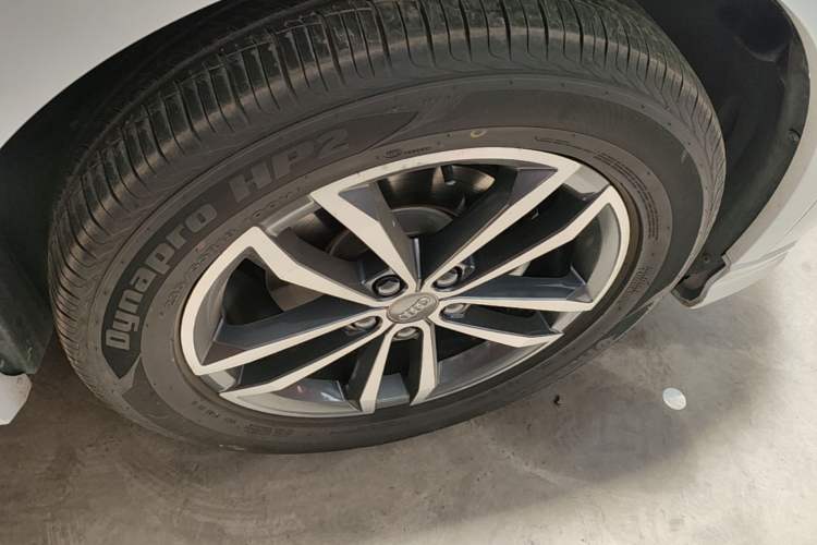 Used Audi Q3 2020 35 TFSI Ambition Dynamic Edition Right Front Wheel Hub