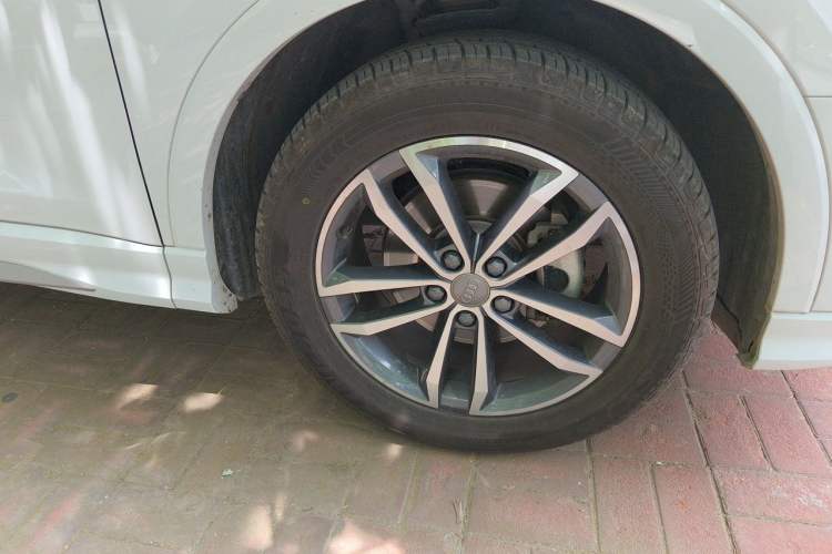 Used Audi Q3 2020 35 TFSI Ambition Dynamic Edition Right Front Wheel Hub