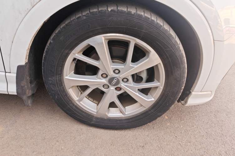 Used Audi Q3 2020 35 TFSI Ambition Dynamic Edition Right Front Wheel Hub