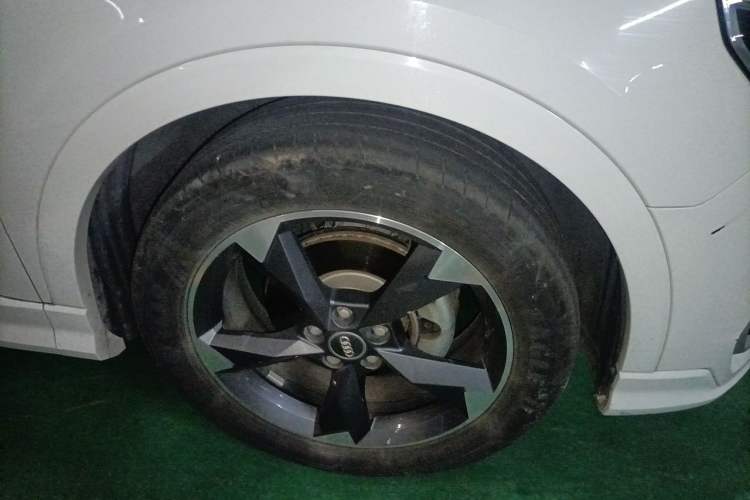 Used Audi Q3 2020 35 TFSI Fashion Dynamic Model Right Front Wheel Hub