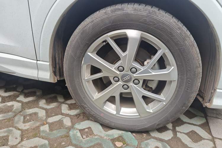 Used Audi Q3 2020 35 TFSI Ambition Dynamic Edition Right Front Wheel Hub
