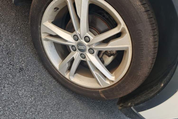 Used Audi Q3 2020 35 TFSI Fashionable and Elegant Model Right Front Wheel Hub