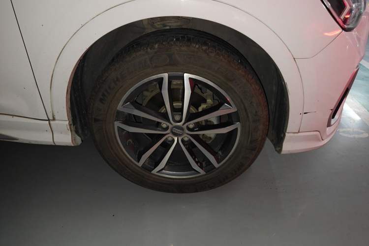 Used Audi Q3 2020 35 TFSI Ambition Dynamic Edition Right Front Wheel Hub