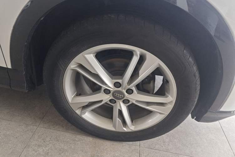 Used Audi Q3 2020 35 TFSI Fashionable and Elegant Model Right Front Wheel Hub
