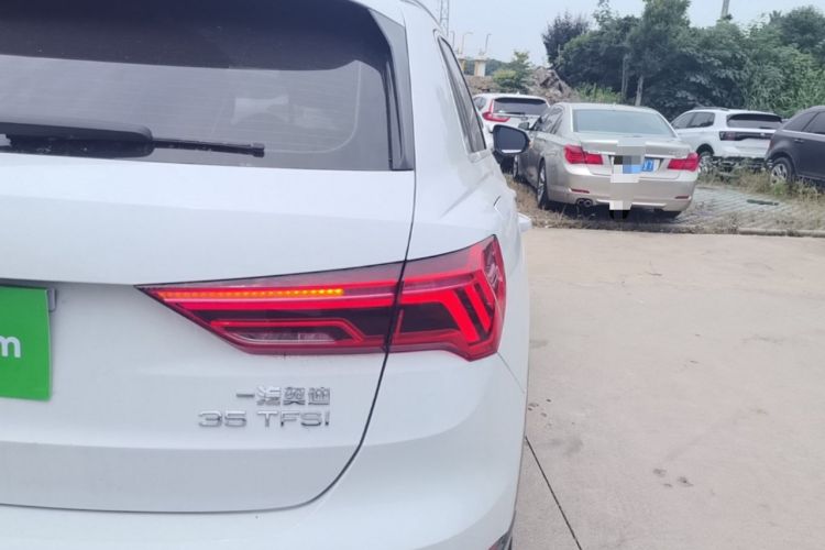 Used Audi Q3 2020 35 TFSI Fashionable and Elegant Model Right Rear Taillight