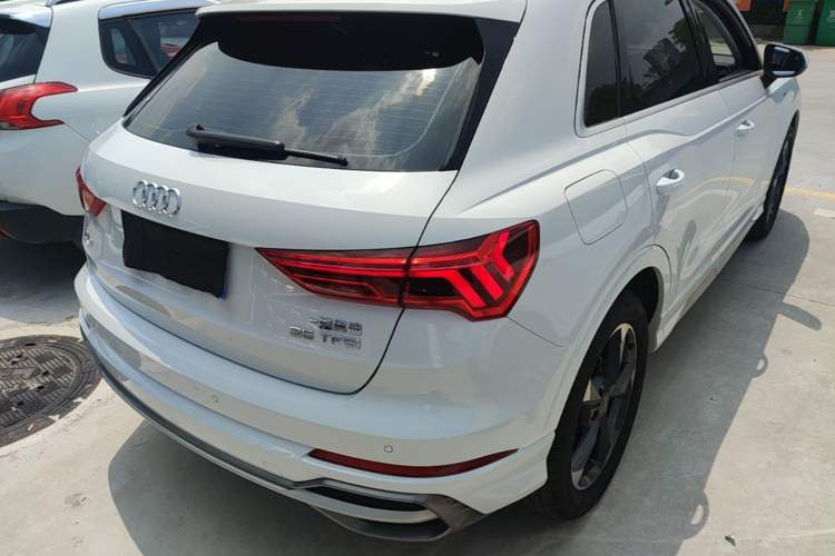 Used Audi Q3 2020 35 TFSI Fashion Dynamic Model Right Rear Taillight