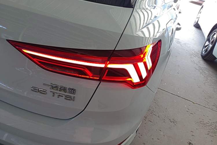 Used Audi Q3 2020 35 TFSI Fashion Dynamic Model Right Rear Taillight