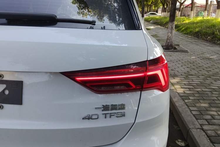 Used Audi Q3 2020 40 TFSI Fashionable and Elegant Model Right Rear Taillight