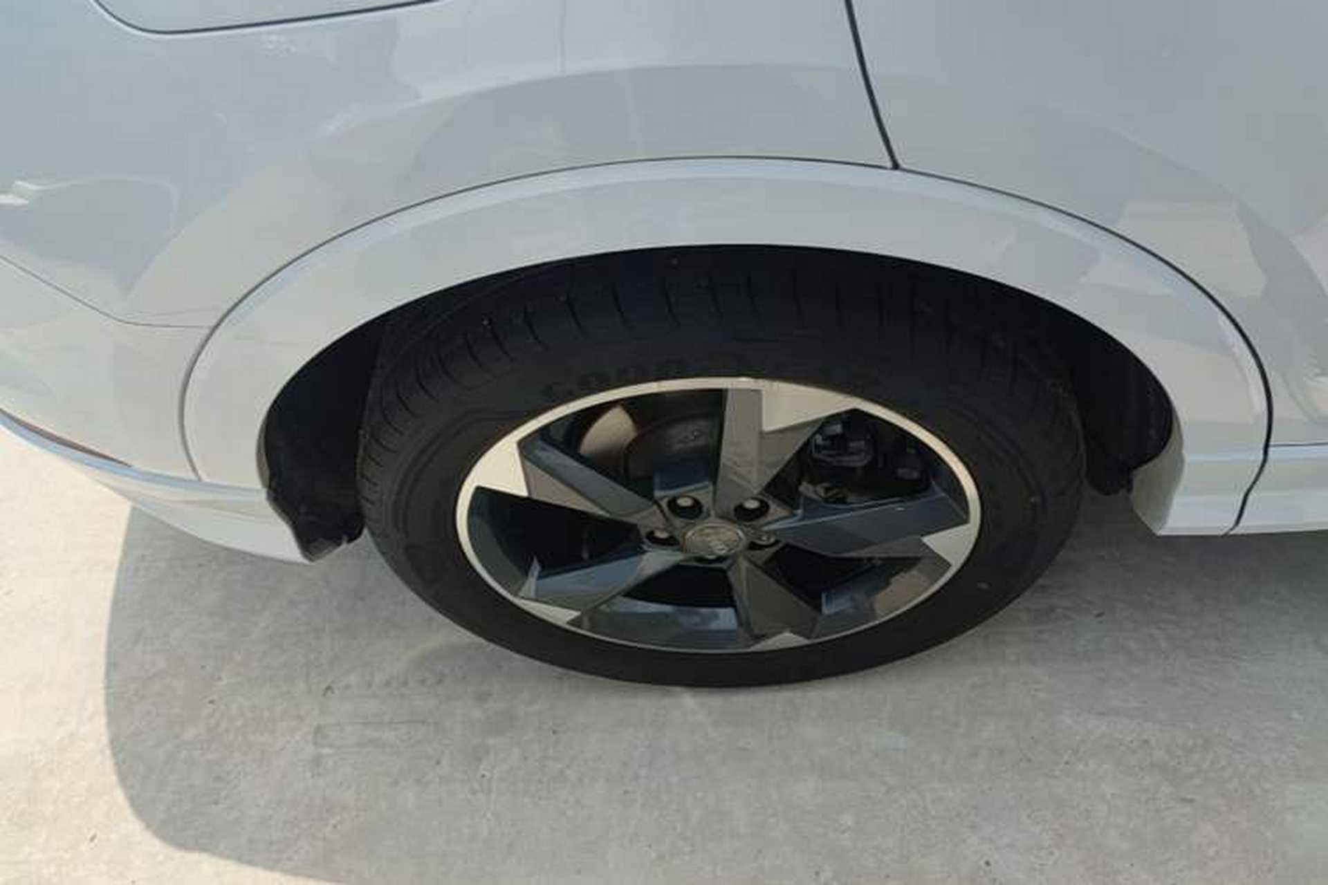 Used Audi Q3 2020 35 TFSI Fashion Dynamic Model Right Rear Wheel Hub