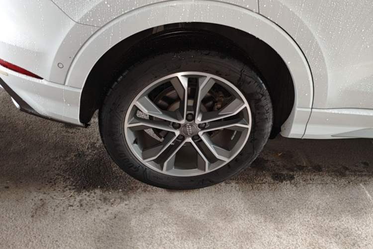 Used Audi Q3 2020 40 TFSI Fashion Dynamic Model Right Rear Wheel Hub