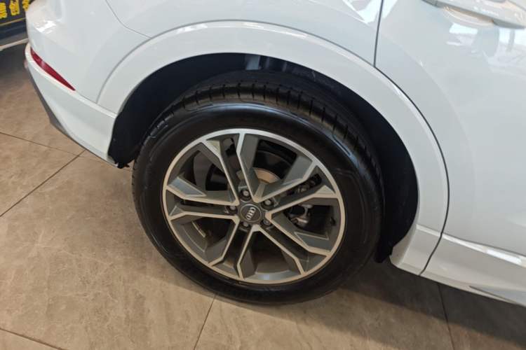 Used Audi Q3 2020 40 TFSI Fashion Dynamic Model Right Rear Wheel Hub