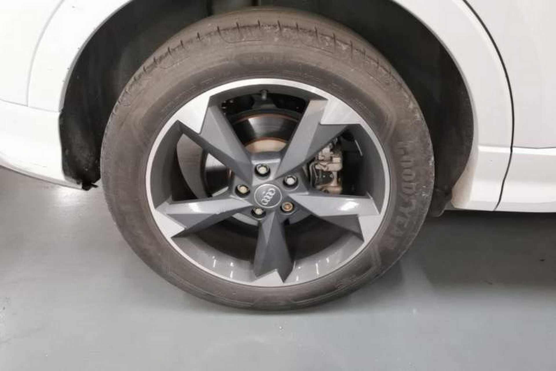 Used Audi Q3 2020 35 TFSI Fashion Dynamic Model Right Rear Wheel Hub