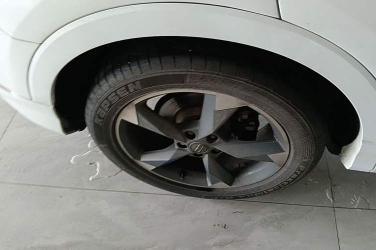 Used Audi Q3 2020 35 TFSI Fashion Dynamic Model Right Rear Wheel Hub