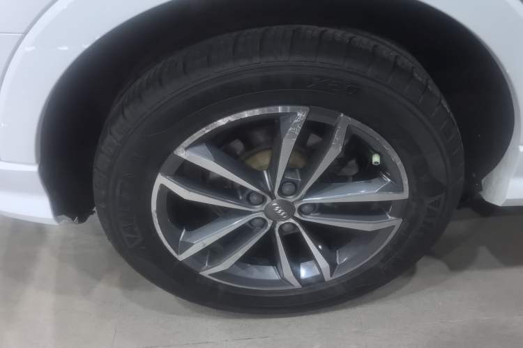 Used Audi Q3 2020 35 TFSI Ambition Dynamic Edition Right Rear Wheel Hub