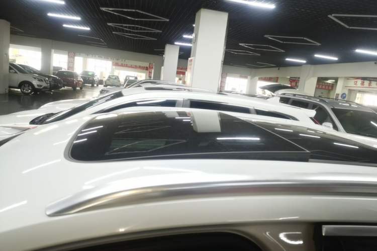 Used Audi Q3 2020 40 TFSI Fashion Dynamic Model Roof