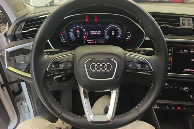 Used Audi Q3 2020 35 TFSI Ambition Dynamic Edition Steering Wheel