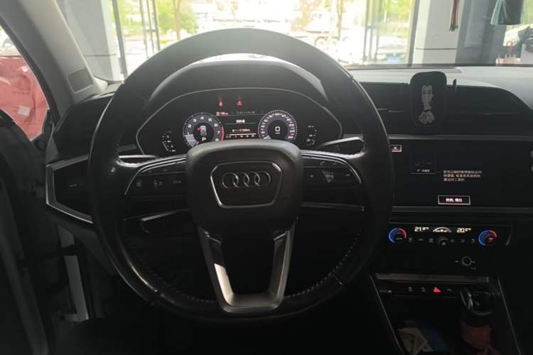 Used Audi Q3 2020 35 TFSI Ambition Dynamic Edition Steering Wheel
