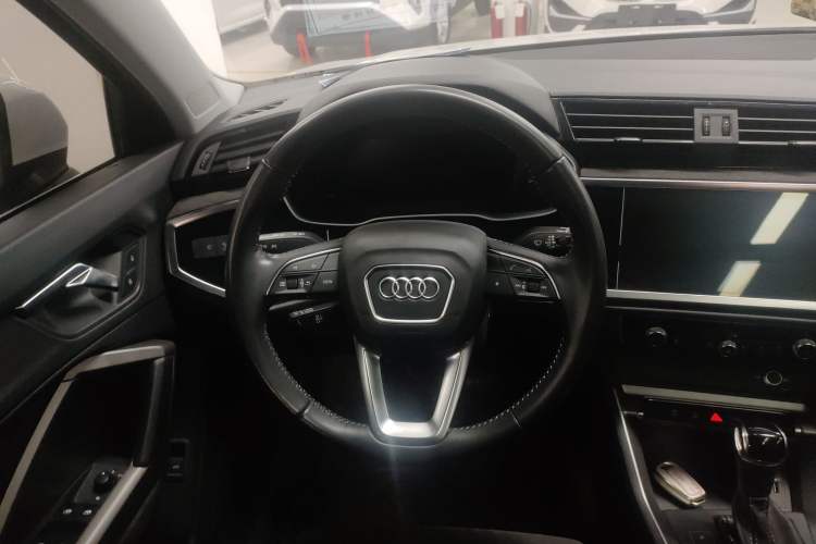 Used Audi Q3 2020 35 TFSI Ambition Dynamic Edition Steering Wheel
