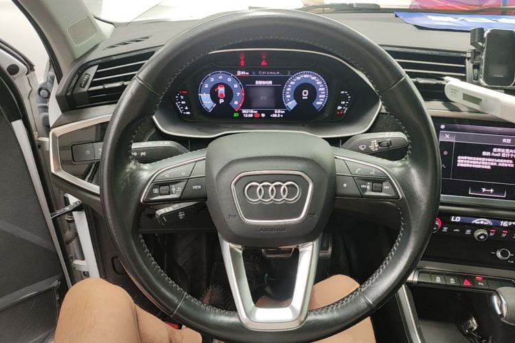 Used Audi Q3 2020 35 TFSI Ambition Dynamic Edition Steering Wheel