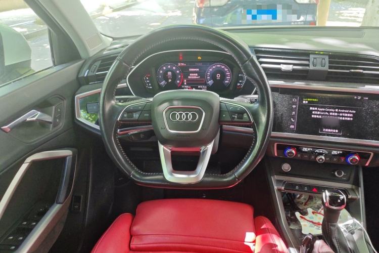 Used Audi Q3 2020 35 TFSI Fashion Dynamic Model Steering Wheel