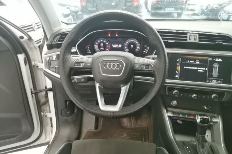 Used Audi Q3 2020 35 TFSI Ambition Dynamic Edition Steering Wheel