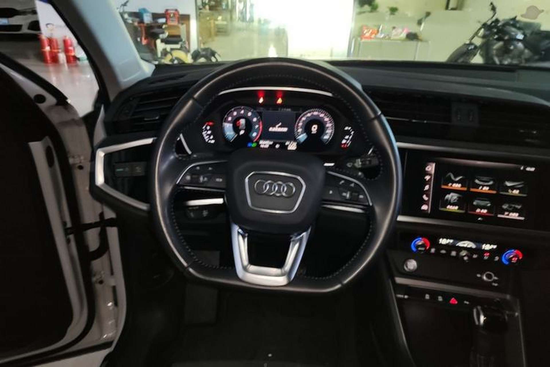 Used Audi Q3 2020 35 TFSI Fashion Dynamic Model Steering Wheel