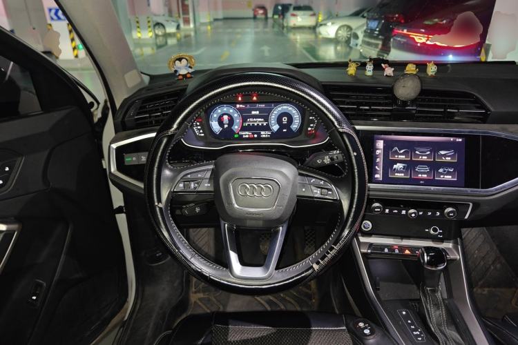 Used Audi Q3 2020 35 TFSI Ambition Dynamic Edition Steering Wheel