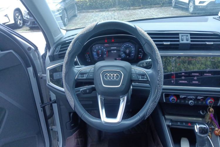 Used Audi Q3 2020 35 TFSI Ambition Dynamic Edition Steering Wheel