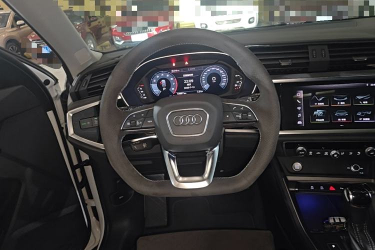 Used Audi Q3 2020 40 TFSI Fashion Dynamic Model Steering Wheel