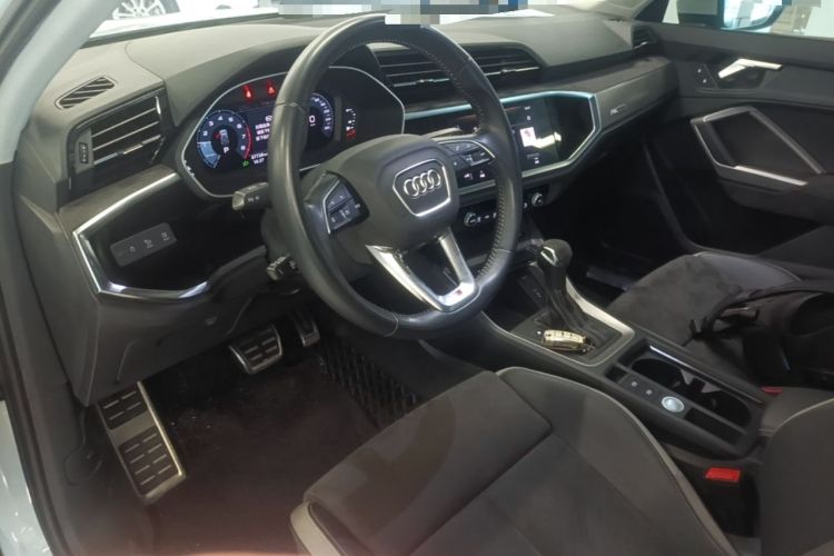 Used Audi Q3 2020 35 TFSI Ambition Dynamic Edition Steering Wheel