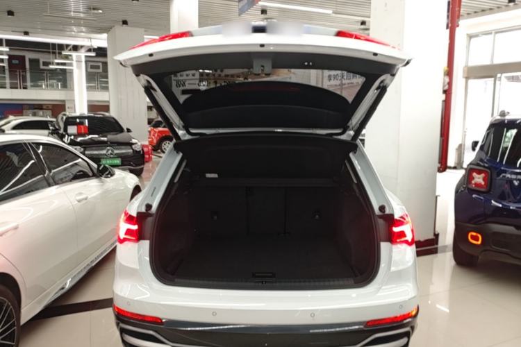 Used Audi Q3 2020 35 TFSI Fashion Dynamic Model Trunk