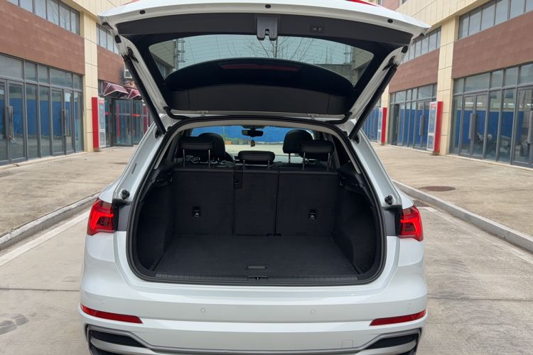 Used Audi Q3 2020 35 TFSI Fashion Dynamic Model Trunk