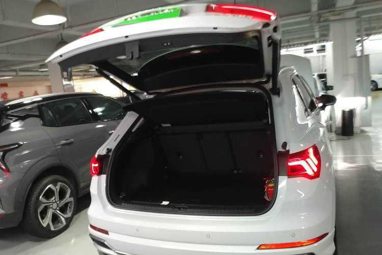 Used Audi Q3 2020 40 TFSI Fashion Dynamic Model Trunk