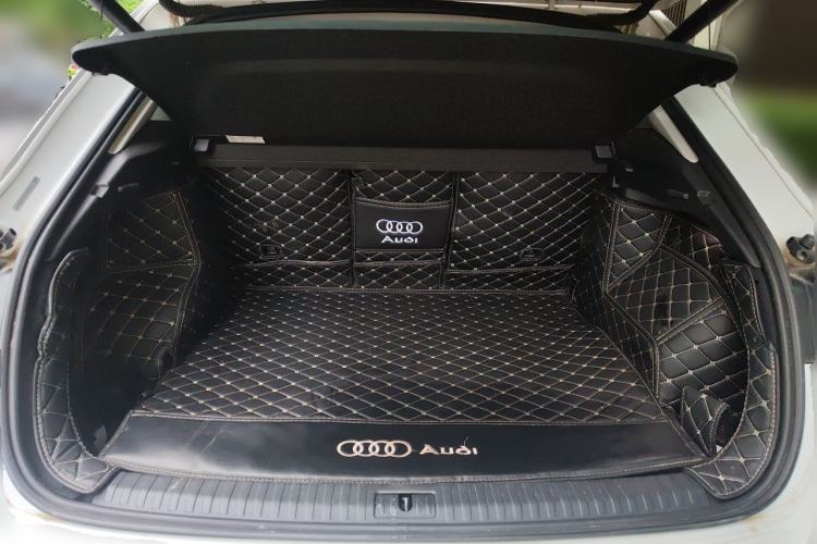 Used Audi Q3 2020 35 TFSI Fashionable and Elegant Model Trunk