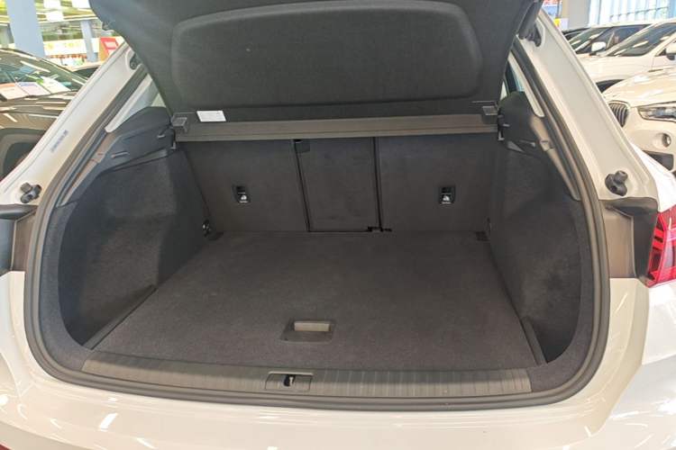 Used Audi Q3 2020 40 TFSI Fashion Dynamic Model Trunk