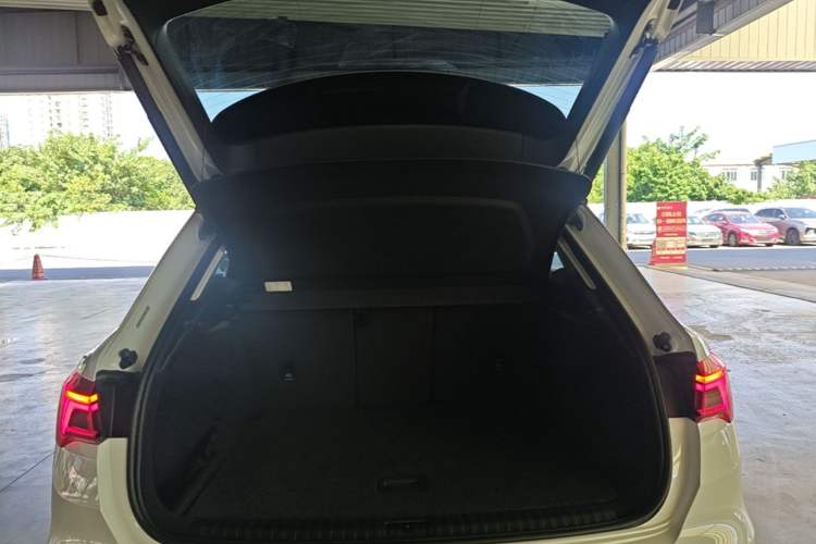 Used Audi Q3 2020 35 TFSI Fashion Dynamic Model Trunk