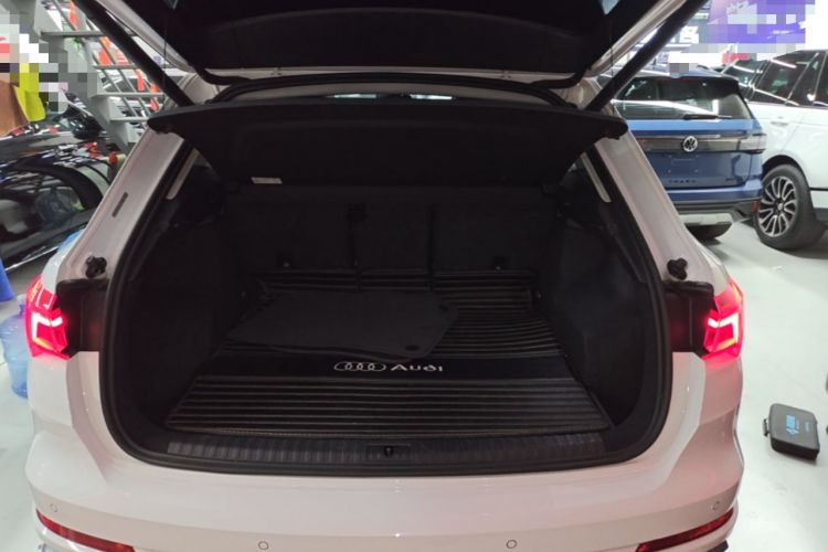 Used Audi Q3 2020 35 TFSI Fashion Dynamic Model Trunk