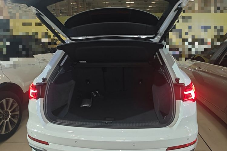 Used Audi Q3 2020 40 TFSI Fashion Dynamic Model Trunk