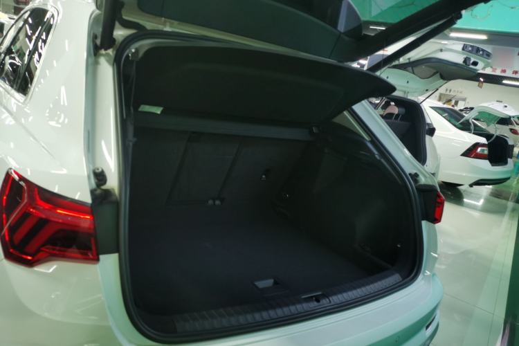 Used Audi Q3 2020 35 TFSI Fashion Dynamic Model Trunk