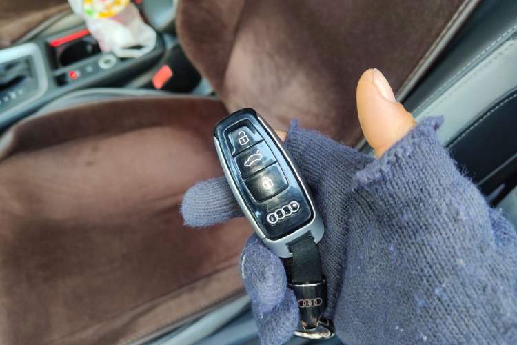 Used Audi Q3 2020 35 TFSI Fashion Dynamic Model Vehicle Key