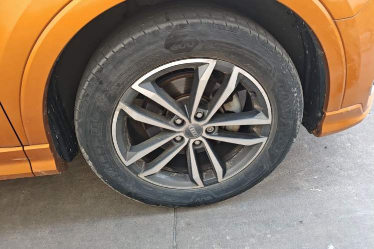 Used Audi Q3 2020 35 TFSI Ambition Dynamic Edition Right Front Wheel Hub