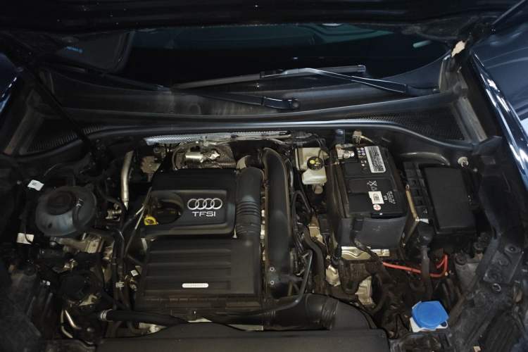 Used Audi Q3 2021 35 TFSI Fashion Dynamic Model Engine Bay