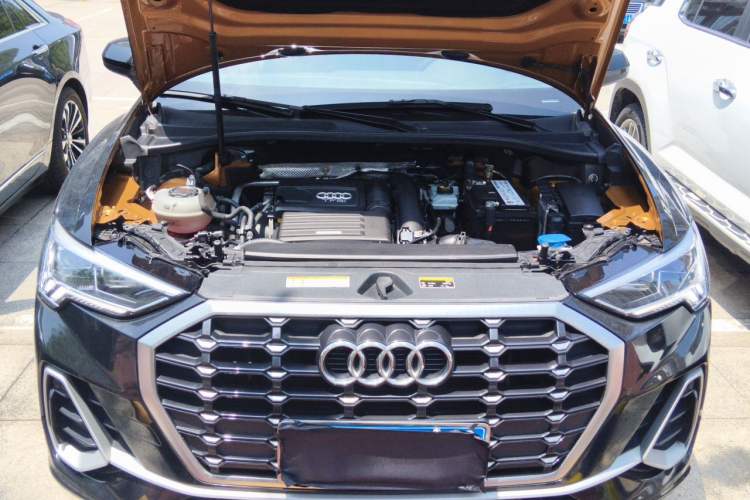 Used Audi Q3 2021 35 TFSI Fashion Dynamic Model Engine Bay